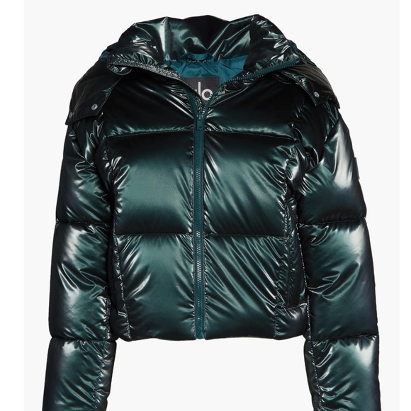 ALO Pearlized Pristine Puffer Jacket - Midnight Green (Sleeve Damage) Size M 💚 - Picture 9 of 9